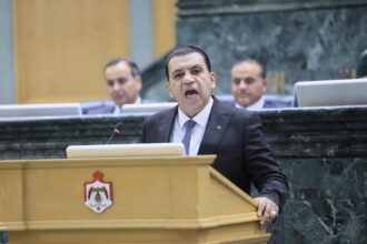 السعود: أموال الضمان ليست للحكومة بل مدخرات العمال.