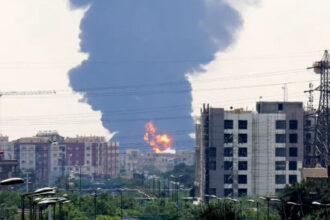 الجيش الإسرائيلي يشن موجة غارات واسعة على غرب إيران
