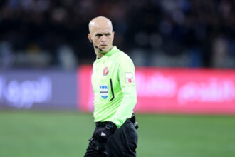 إدارة مباريات الجولة العشرين من دوري المحترفين تكشف حكامها