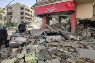 الصليب الأحمر اللبناني: أكثر من مليون نازح في جنوب لبنان وسط أزمة إنسانية متفاقمة