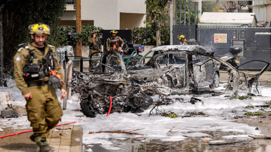 صورة حول : إعلام إسرائيلي: صاروخ إيراني يلحق أضرارا بمبنى تابع للقنصلية الأميركية في تل أبيب إعلام إسرائيلي: صاروخ إيراني يلحق أضرارا بمبنى تابع للقنصلية الأميركية في تل أبيب