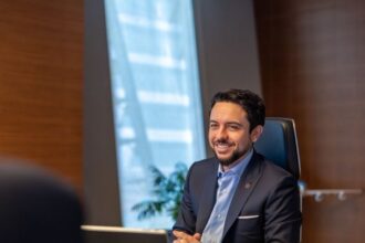 ولي العهد يزور شركة الخطوط الجوية الملكية الأردنية