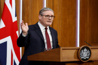 رئيس الوزراء البريطاني يؤكد: لا حرب إيرانية شاملة ونعمل مع الحلفاء لإعادة فتح مضيق هرمز