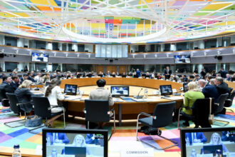 تباين مواقف أوروبا تجاه دعوة ترامب لتأمين مضيق هرمز