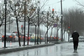 طقس متقلب وأمطار تشمل أغلب مناطق المملكة مساءً