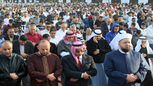 “الإفتاء: صلاة الجمعة لا تسقط عند اجتماعها مع عيد الفطر أو الأضحى”