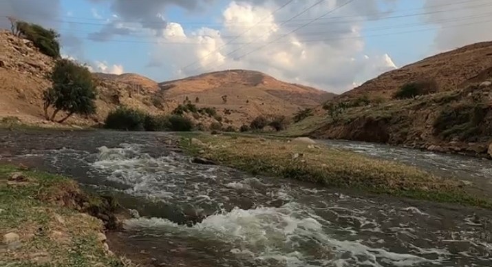 بلدية معدي تحذر من سيل الزرقاء