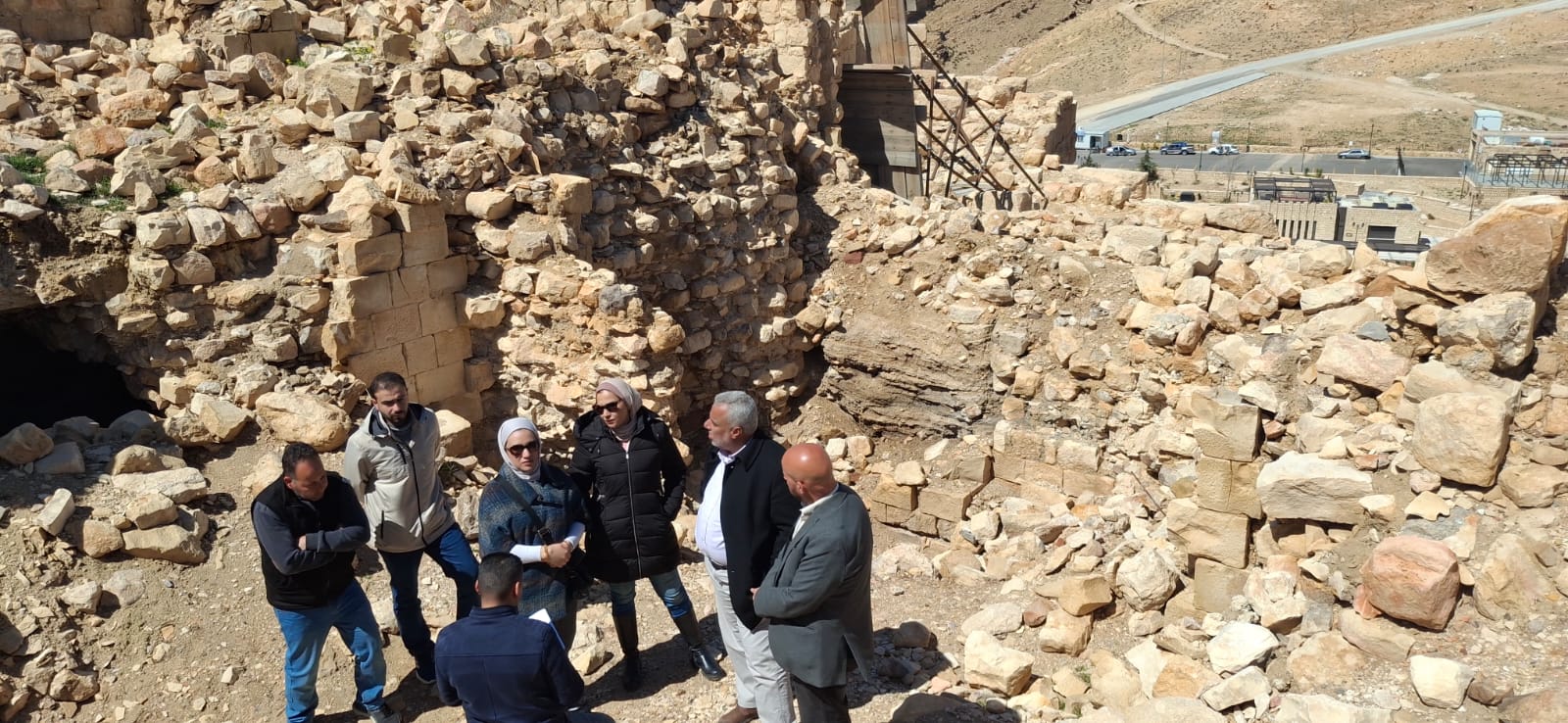 صورة حول : دائرة الآثار ترصد أوضاع الشوبك وأذرح ميدانيا دائرة الآثار ترصد أوضاع الشوبك وأذرح ميدانيا