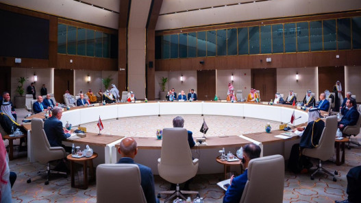 الصفدي: الأردن يدعم أمن دول الخليج ويرفض الاعتداءات الإيرانية