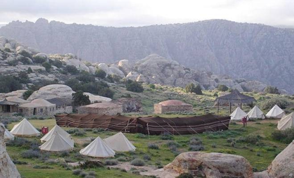 صورة حول : انطلاق الموسم السياحي في مخيم الرمانة انطلاق الموسم السياحي في مخيم الرمانة