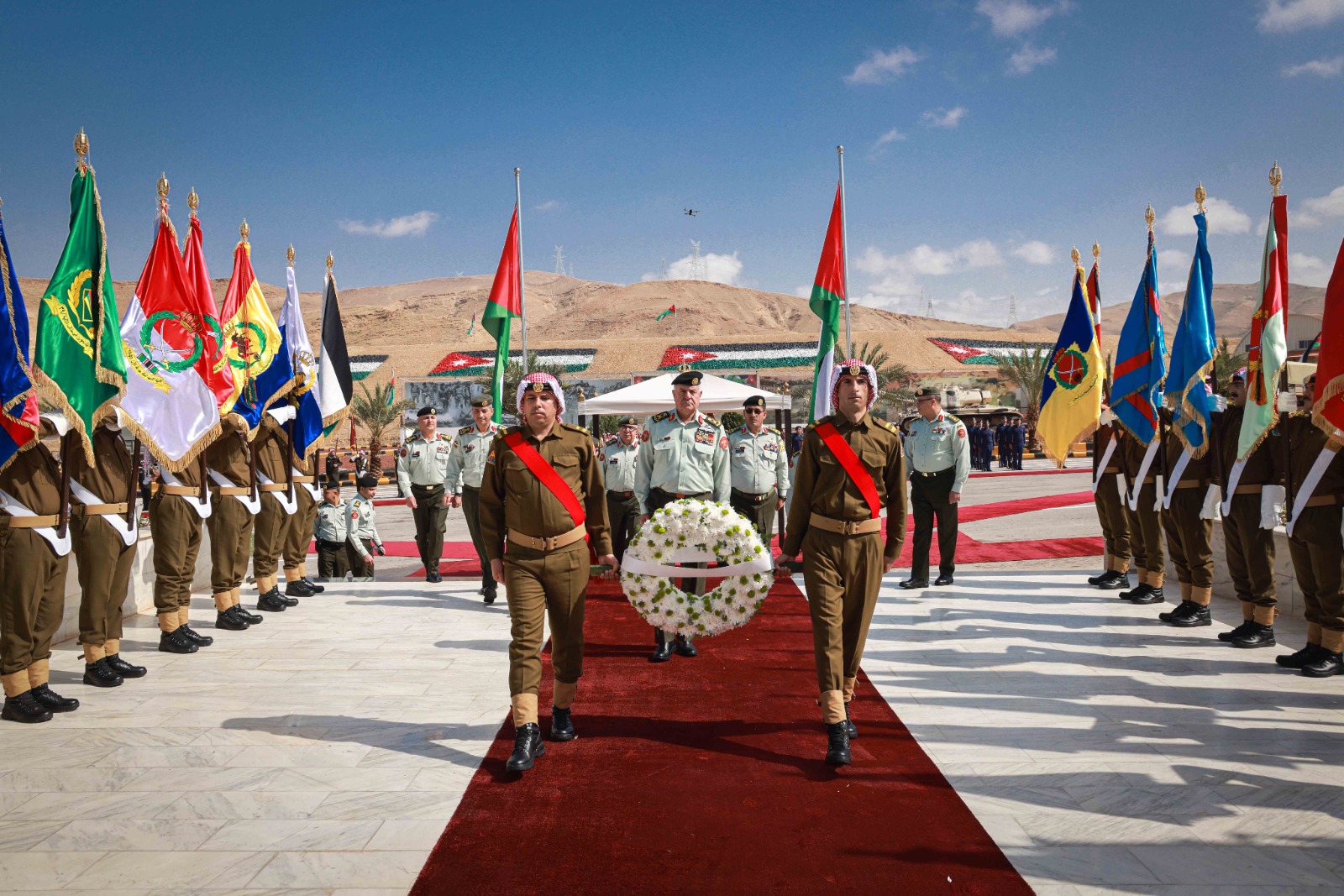 مندوبًا عن الملك... رئيس هيئة الأركان المشتركة يرعى احتفال القوات المسلحة بالذكرى الثامنة والخمسين لمعركة الكرامة الخالدة