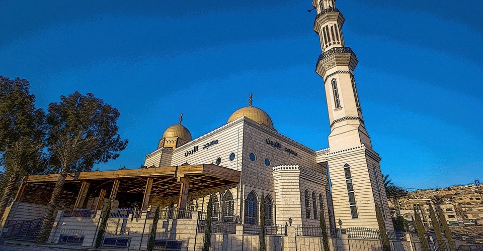 صورة حول : أمطار العيد تضفي أجواء روحانية على صلاة الفطر في الزرقاء أمطار العيد تضفي أجواء روحانية على صلاة الفطر في الزرقاء