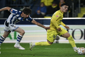 ثلاثية فياريال تمنحه التفوق على أتلتيكو مدريد في الدوري الإسباني