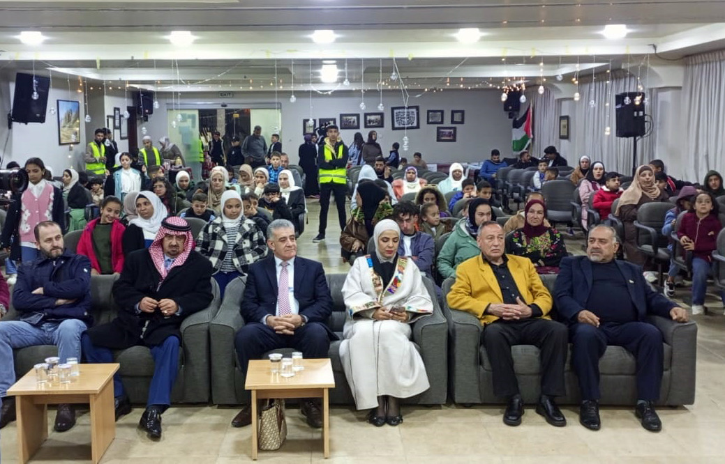 صورة حول : انطلاق “أمسيات العيد” في السلط بحضور رسمي وفقرات فنية وترفيهية انطلاق “أمسيات العيد” في السلط بحضور رسمي وفقرات فنية وترفيهية