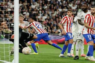 فينيسيوس يقود ريال مدريد للفوز على أتلتيكو وتعثر برشلونة أمام رايو فايكانو