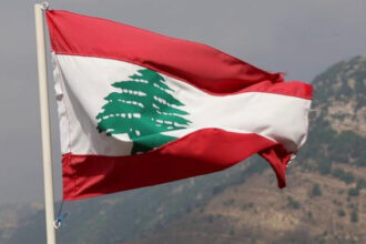 قصف إسرائيلي يستهدف محيط مقر “اليونيفيل” في جنوب لبنان دون إصابات