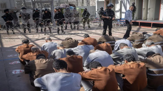 الاتحاد الأوروبي يبدي قلقه من مشروع قانون إعدام الأسرى في الكنيست