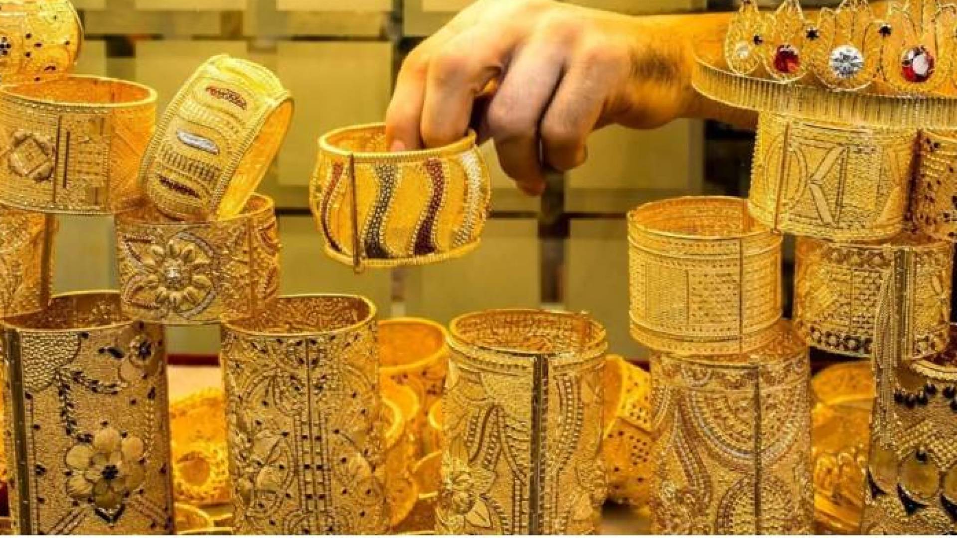 الذهب يواصل الصعود في السوق المحلية وعيار 21 يقترب من 94 ديناراً