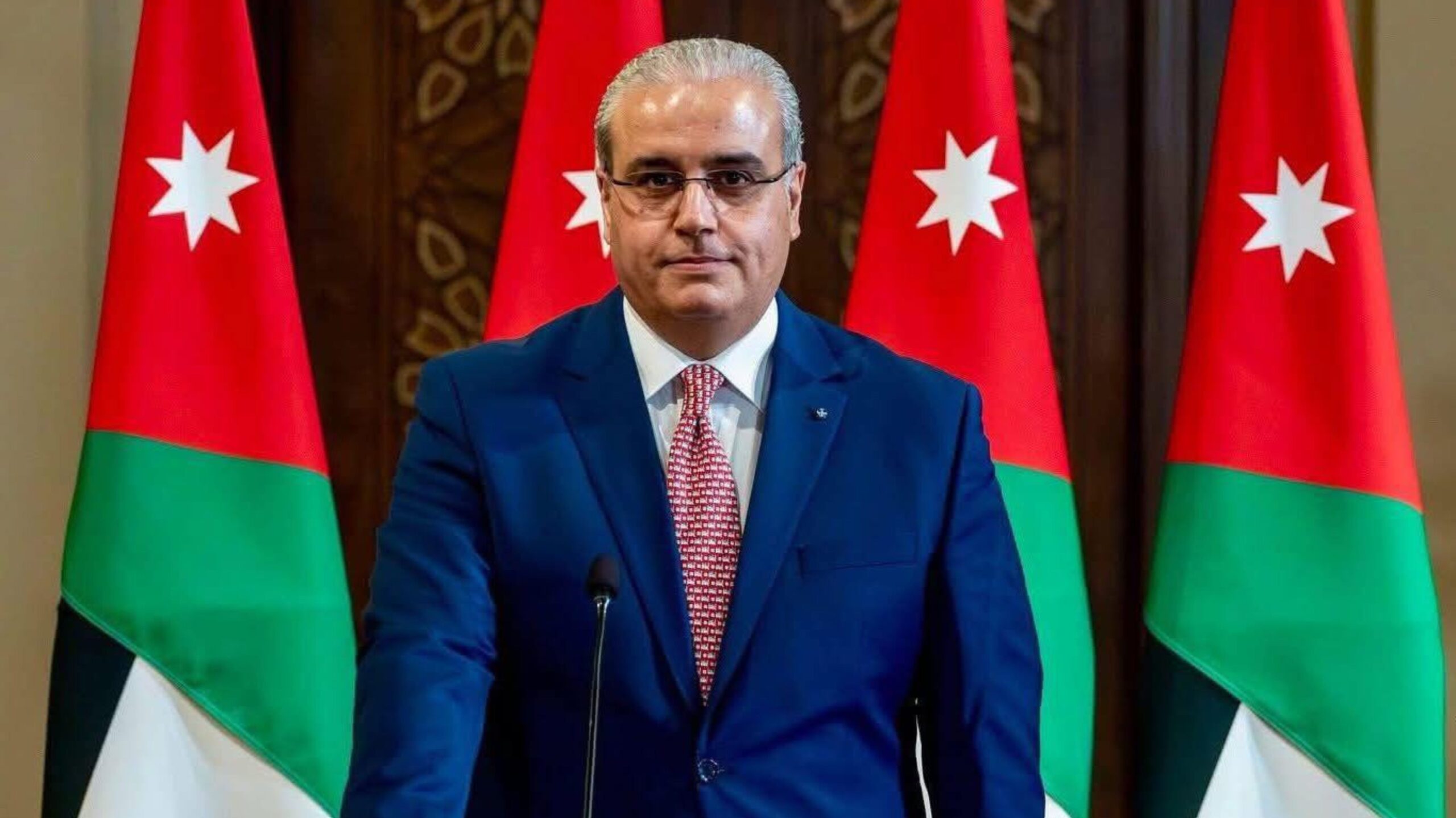 صورة حول : وزير الصحة: مخزون الأدوية يكفي عاماً كاملاً ولا نية لرفع الأسعار وزير الصحة: مخزون الأدوية يكفي عاماً كاملاً ولا نية لرفع الأسعار