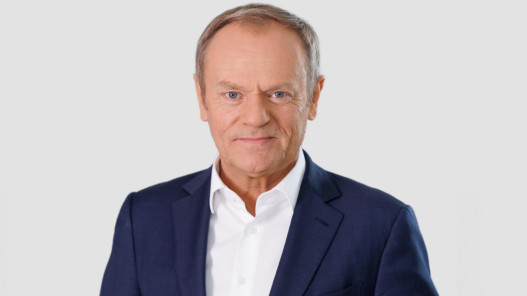 رئيس الوزراء البولندي يحذر من احتمال تصعيد الصراع في الشرق الأوسط