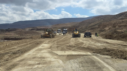 صورة حول : الطريق الملوكي بين الطفيلة والكرك يعود للخدمة بعد جهود مكثفة لإصلاح أضرار السيول الطريق الملوكي بين الطفيلة والكرك يعود للخدمة بعد جهود مكثفة لإصلاح أضرار السيول