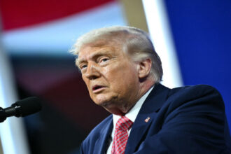 احتجاجات واسعة مرتقبة في الولايات المتحدة ضد سياسات ترامب