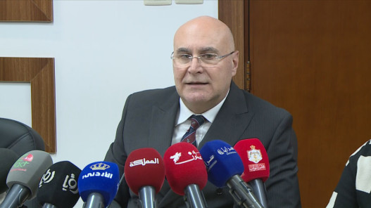 صورة حول : شحادة يؤكد قوة الاقتصاد الأردني وقدرته على مواجهة تداعيات الحرب الإقليمية شحادة يؤكد قوة الاقتصاد الأردني وقدرته على مواجهة تداعيات الحرب الإقليمية