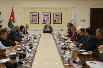 أبو السمن يشدد على رفع الجاهزية للتعامل مع الطوارئ وتحسين الخدمات