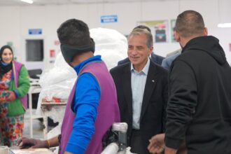  حسّان يتفقد شركات غذائية ويؤكد دعم التوسعة