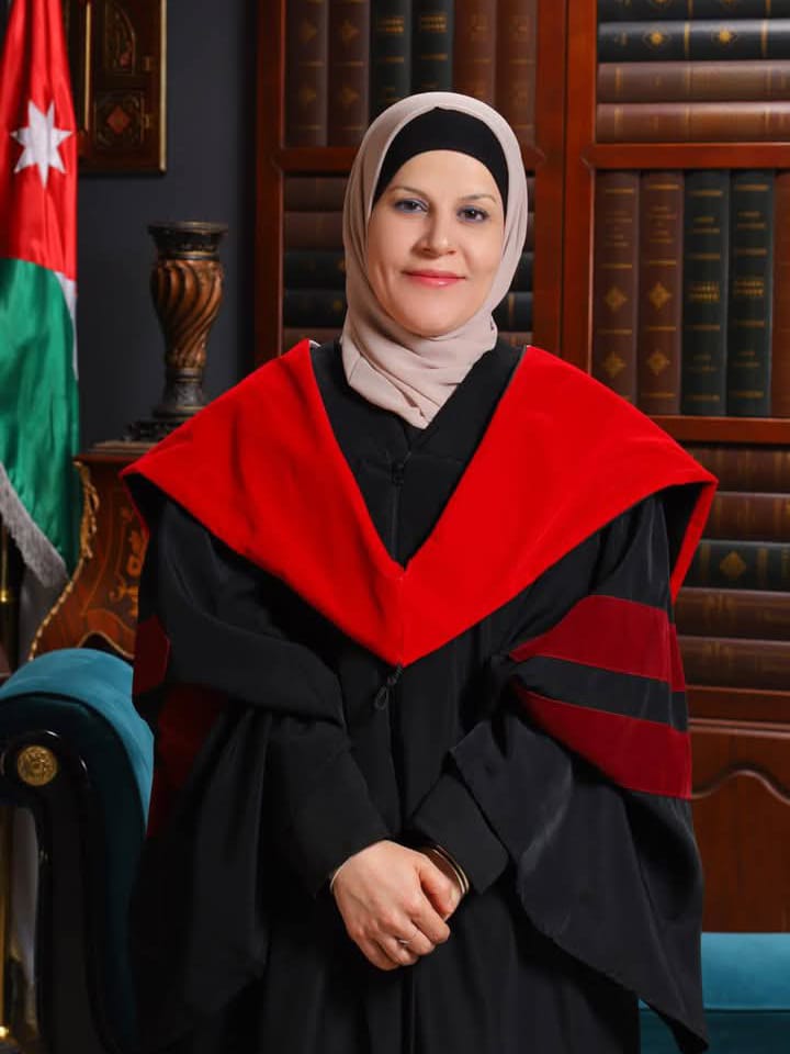 درع الضحك ونصال السخرية: كيمياء المقاومة في زمن الرماد