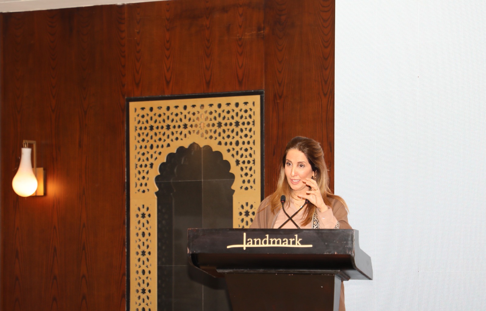 *"الأعلى لذوي الإعاقة"يطلق سلسلة أفلام "ذات" لتمكين النساء ذوات الإعاقة*