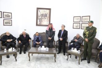 مندوبا عن الملك وولي العهد...العيسوي يعزي آل عبد الجابر