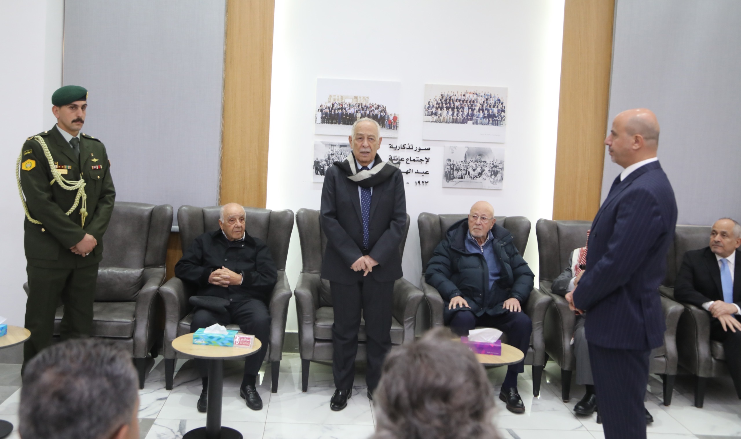 *مندوبا عن الملك وولي العهد...العيسوي يعزي الحديد وماضي والمجالي والخمايسة والريحاني*