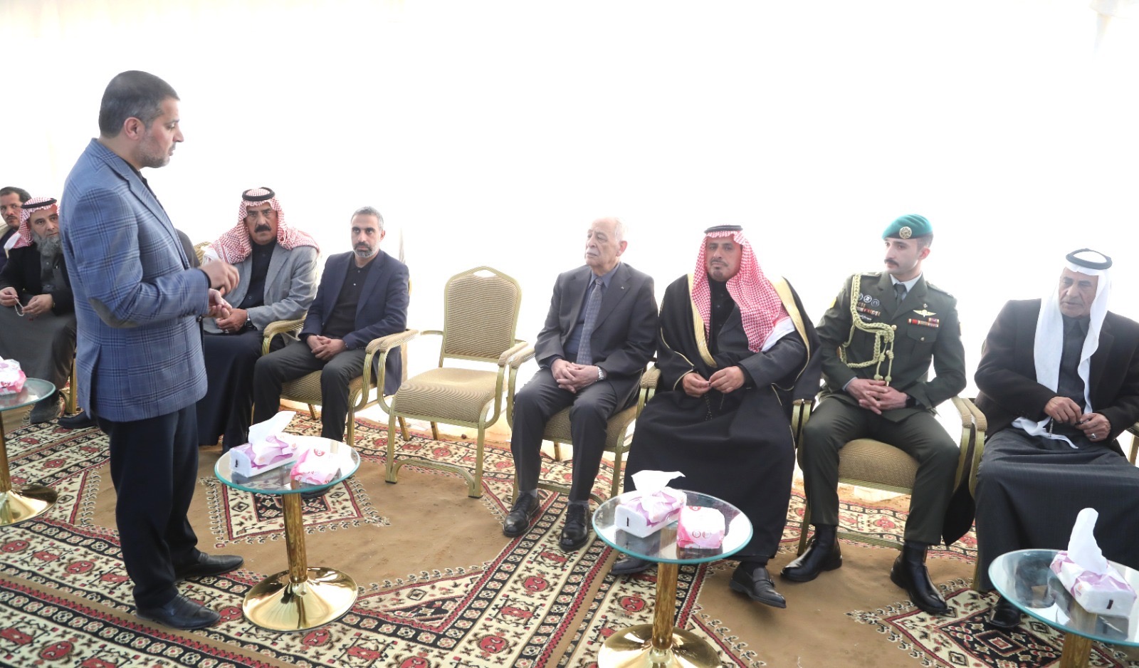 *مندوبا عن الملك وولي العهد...العيسوي يعزي العدوان والأحمد*