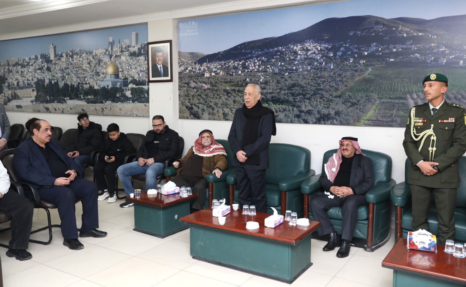 مندوبا عن الملك وولي العهد...العيسوي يعزي الحباشنة وقشوع