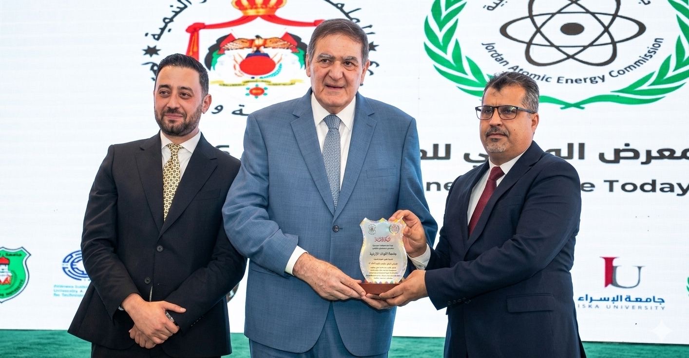 صورة حول : جامعة البترا تحصد المركز الأول الذهبي بين الجامعات الأردنية في المسابقة الوطنية للعلوم النووية 2026 جامعة البترا تحصد المركز الأول الذهبي بين الجامعات الأردنية في المسابقة الوطنية للعلوم النووية 2026