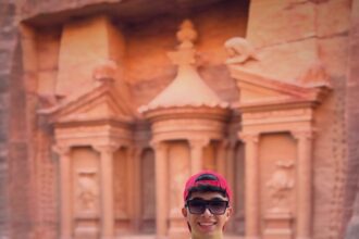 سامر الحسنات.. ناشط بتراوي يقدم محتوى تراثي عريق