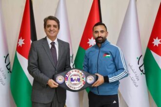 الكابتن شفيق أبو صيام يواصل مسيرته في الكيك بوكسينغ