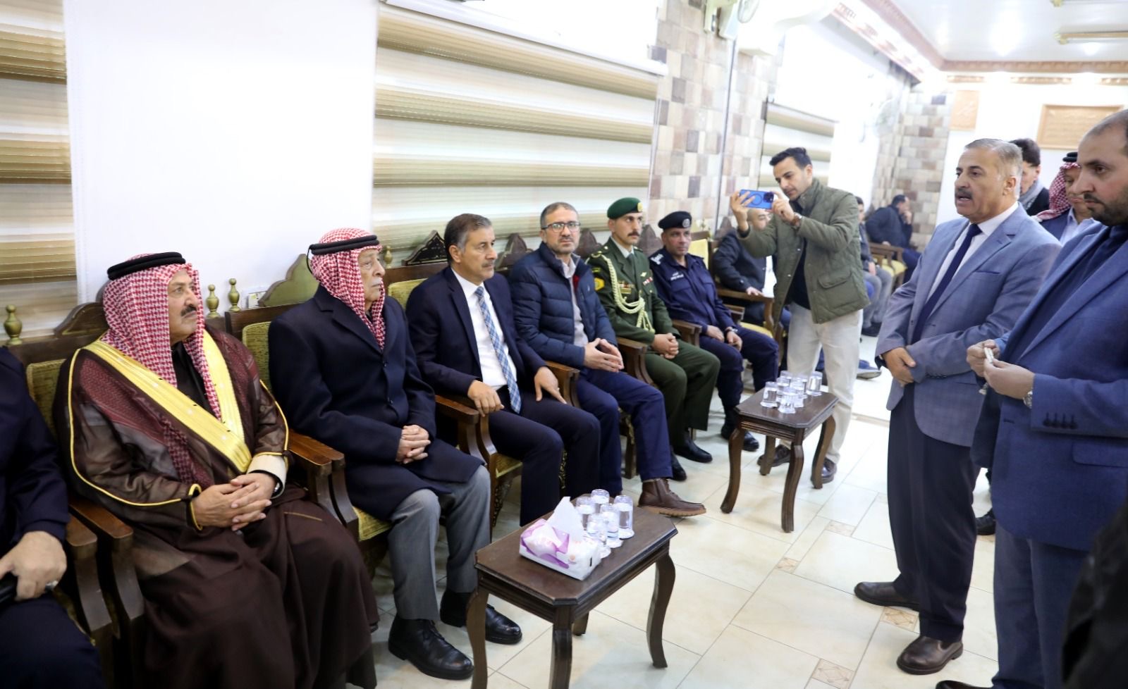 مندوبًا عن الملك وولي العهد... العيسوي يعزي الجيتاوي والنسور والعطيات والحداد