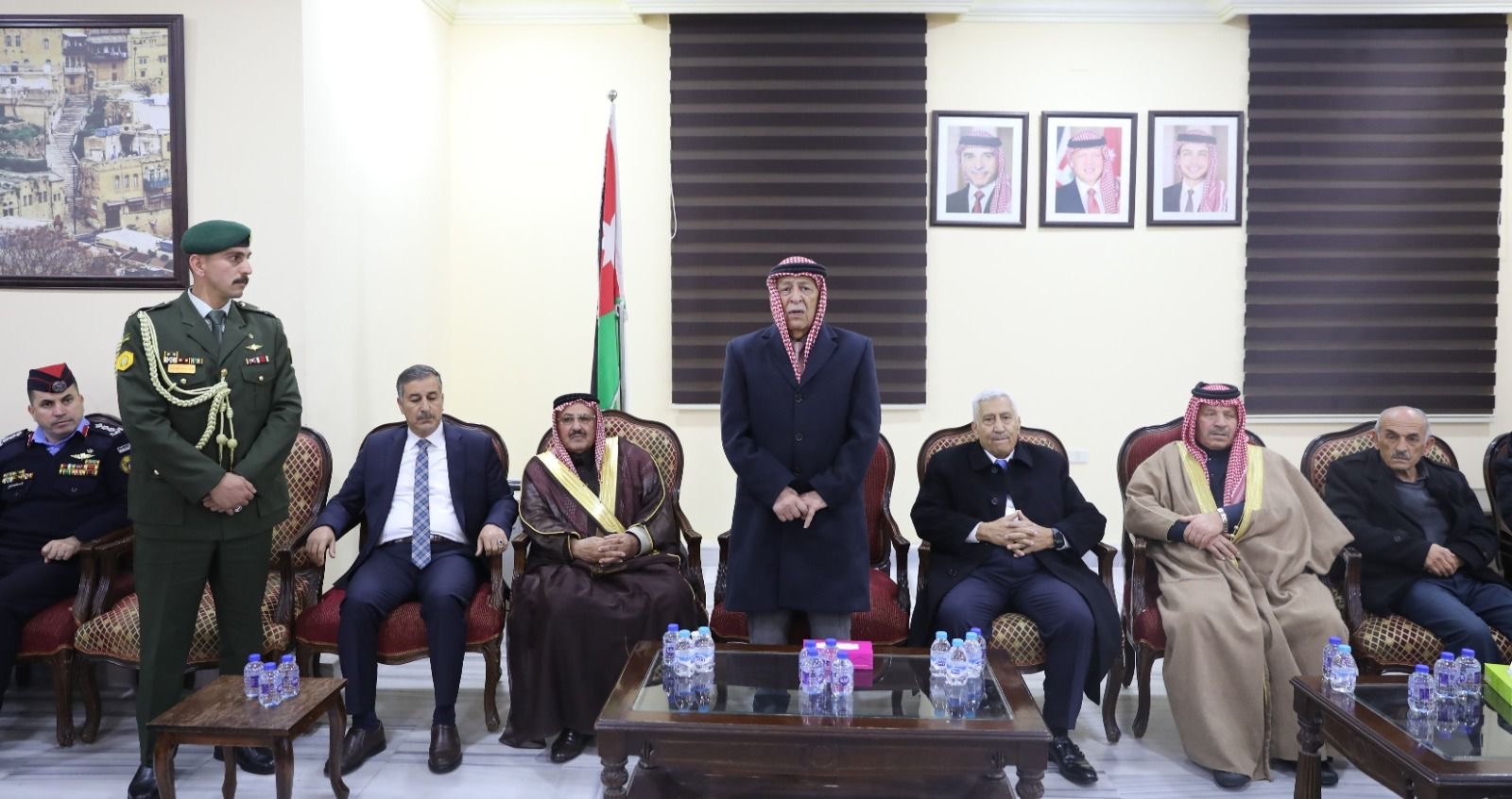 مندوبًا عن الملك وولي العهد... العيسوي يعزي الجيتاوي والنسور والعطيات والحداد