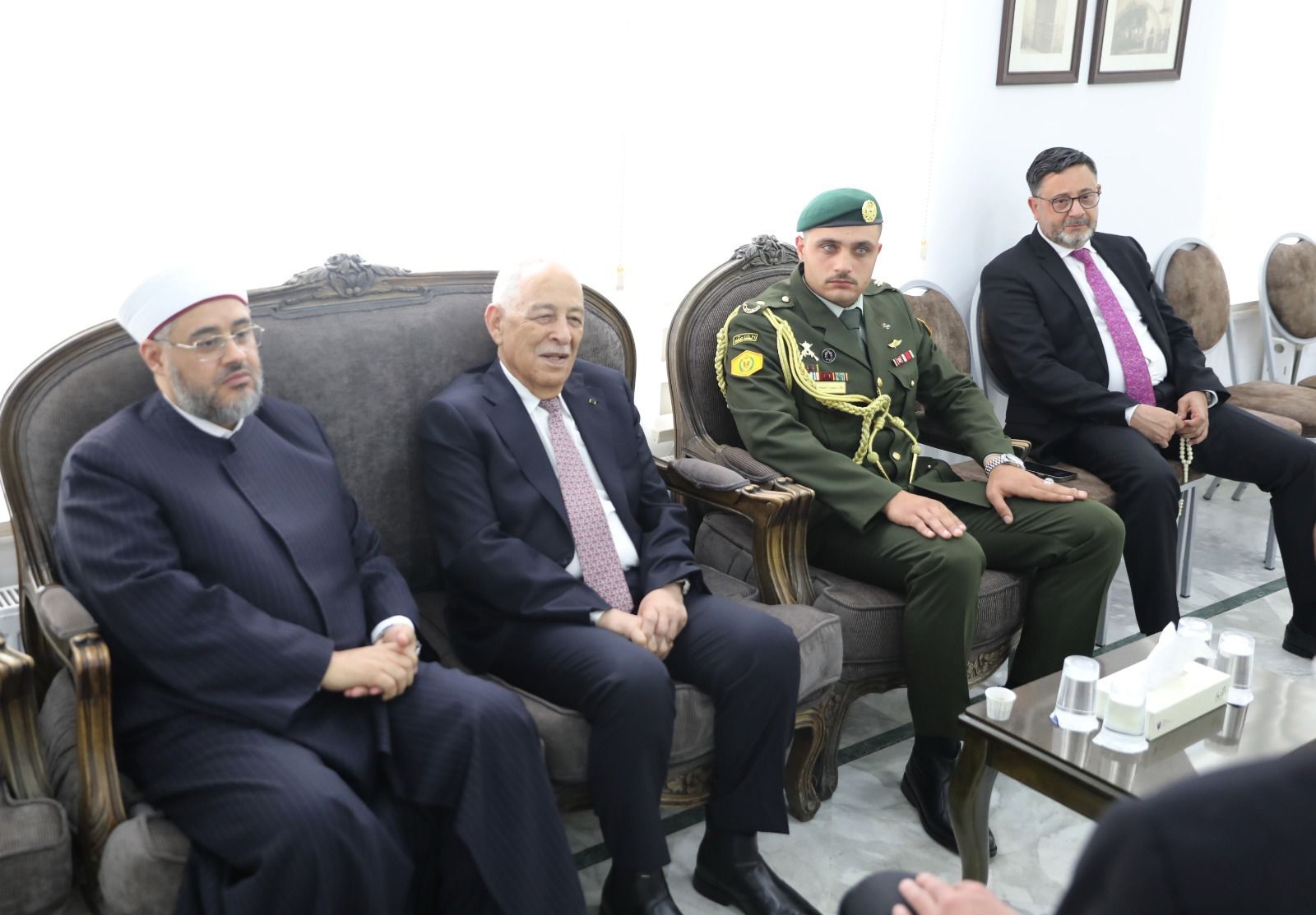 مندوبا عن الملك وولي العهد... العيسوي يعزي ملحس والمجالي وأبو نوار وصبحا وعلقم