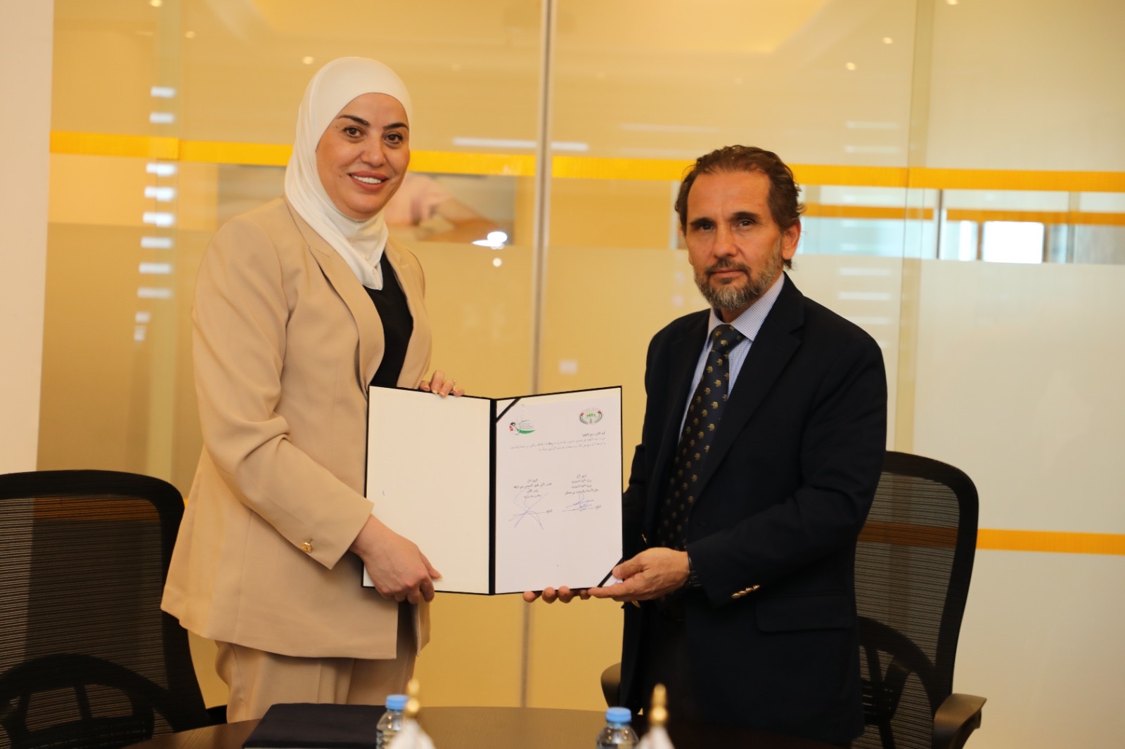 اتفاقية لتعزيز دمج الأشخاص ذوي الإعاقة وتوفير خدمة المرافق الشخصي