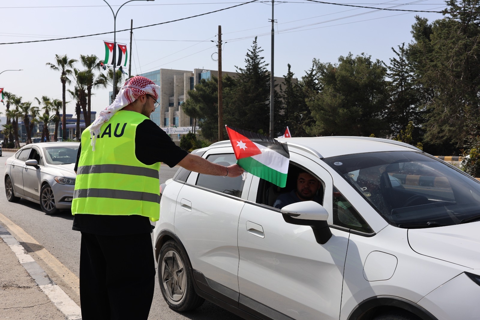عمّان الأهلية تحتفل بيوم العلم الأردني