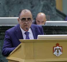 النائب بني هاني يوجه كتابا إلى رئيس الوزراء لتمديد إعفاءات مخالفات السير