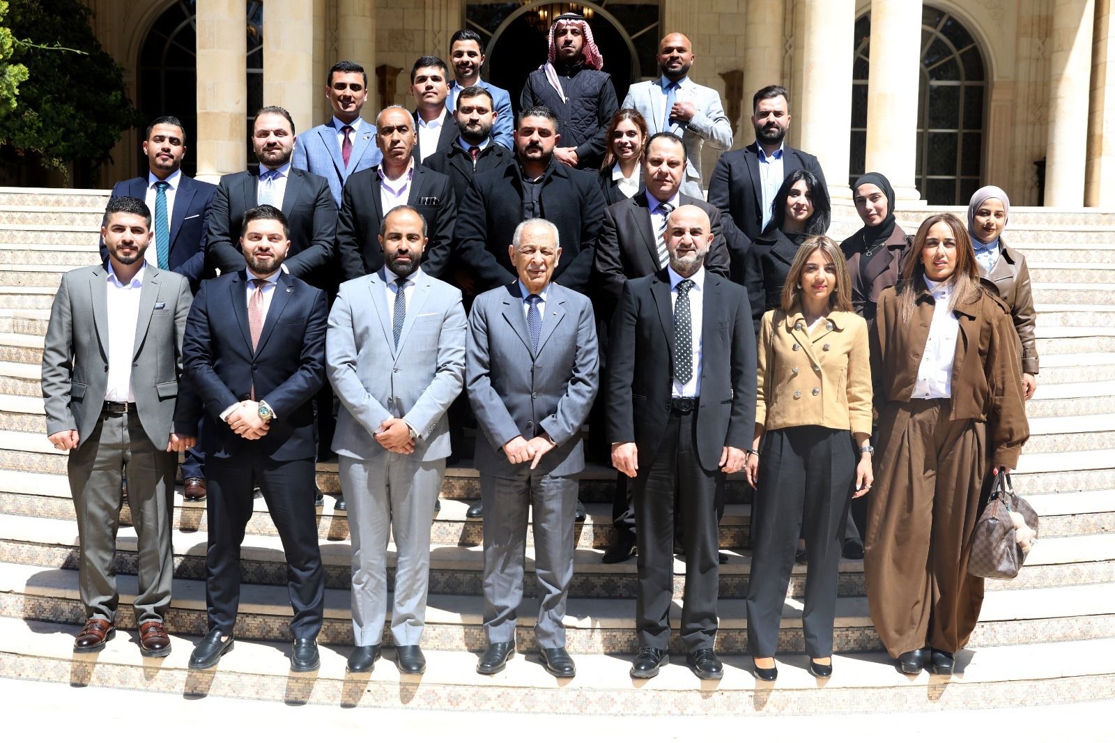 العيسوي: الملك يرسخ نهجا قياديا يقوم على قراءة التحولات بوعي والتعامل مع التحديات بمنهج استباقي