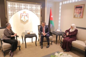 "الخارجية النيابية" تلتقي السفيرة اللبنانية