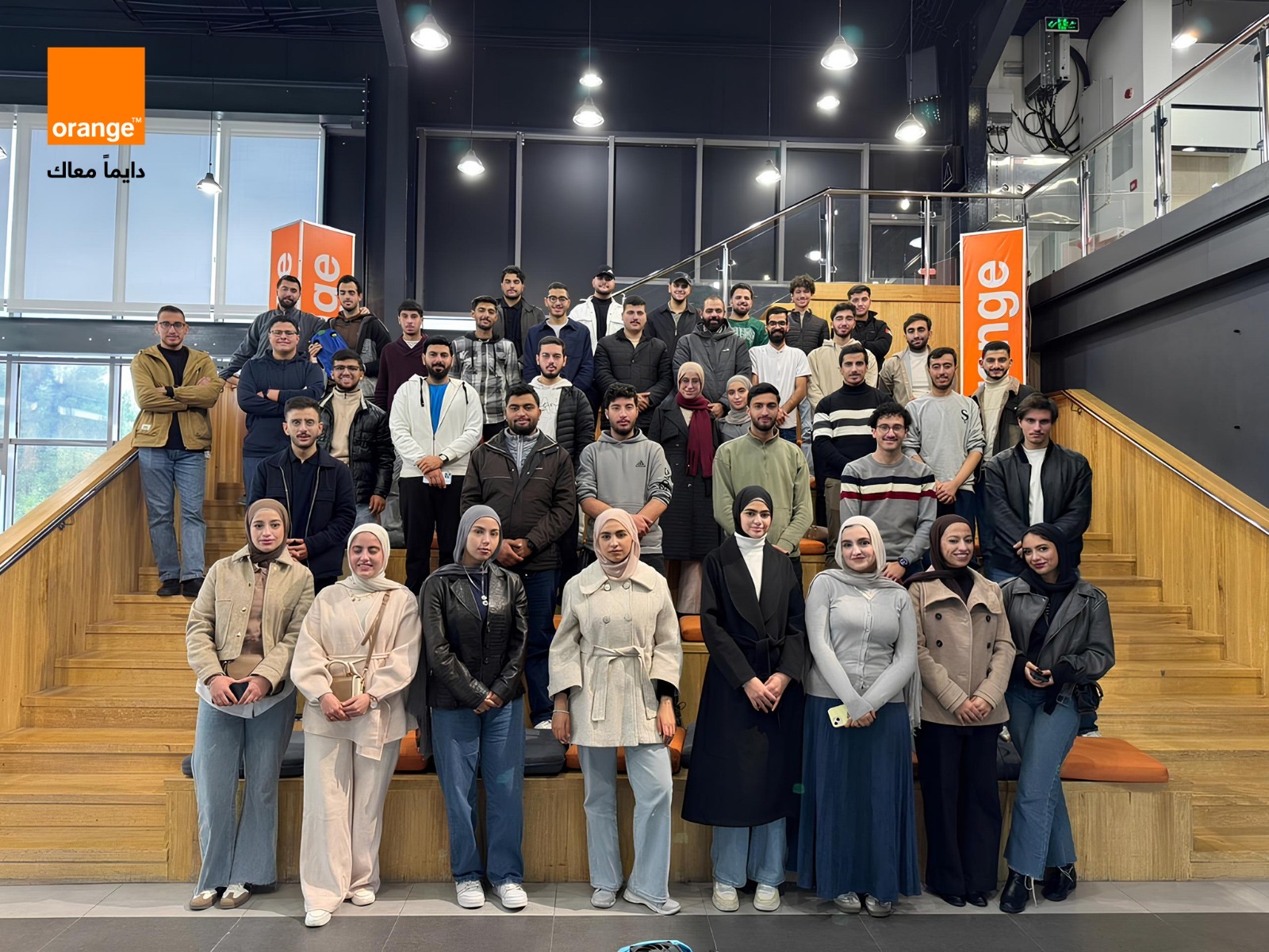 صورة حول : أورنج الأردن تمكّن 40 طالباً عبر مركز أورنج الرقمي للتعليم أورنج الأردن تمكّن 40 طالباً عبر مركز أورنج الرقمي للتعليم