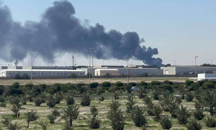 صورة حول : أضرار جسيمة بمرافق البترول الكويتية بعد هجوم أضرار جسيمة بمرافق البترول الكويتية بعد هجوم