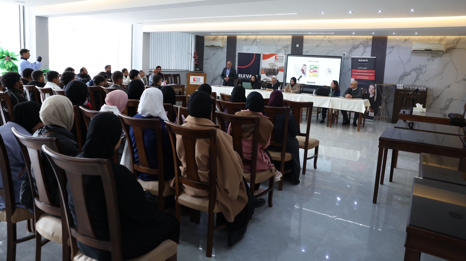 انطلاق برنامج ELEVATE لتدريب الشباب في الطهي