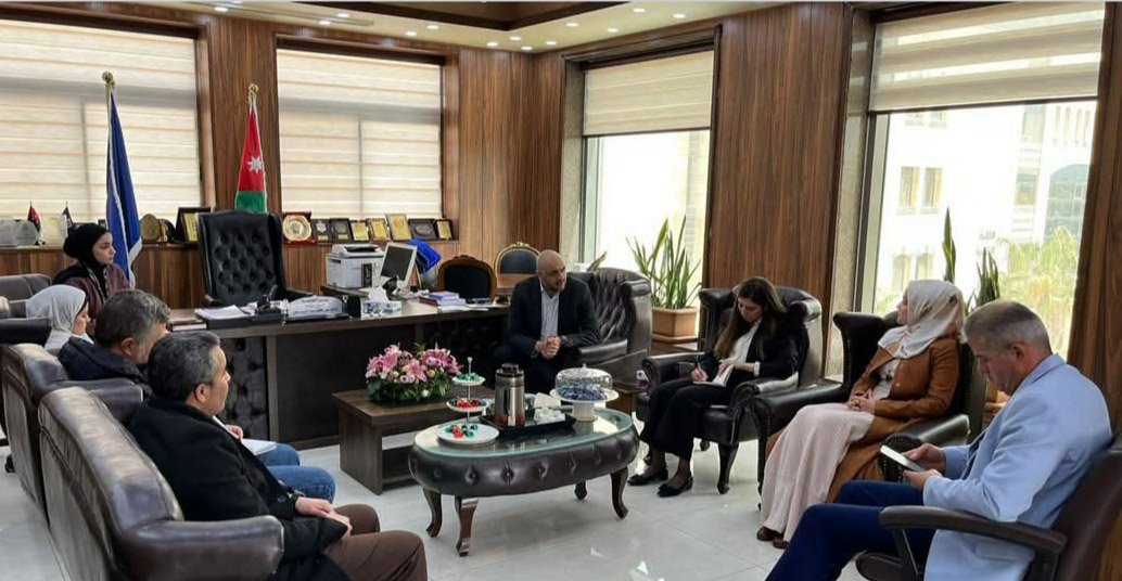 جهد وجدارا يبحثان إعداد تقرير تنموي